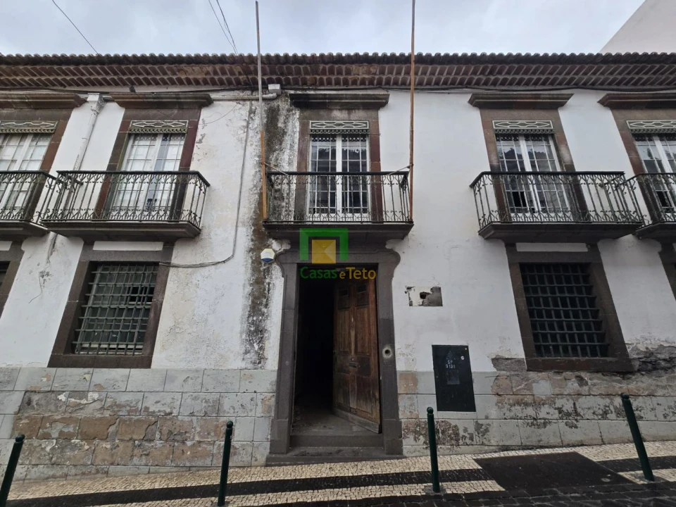 Loja para Venda em Funchal (São Pedro) Foto 1