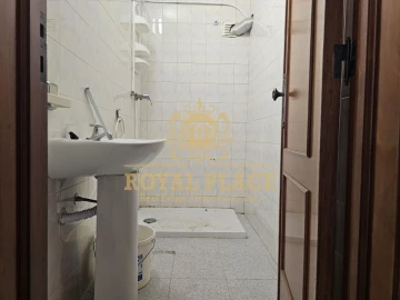 Loja para Arrendamento em Sanguedo