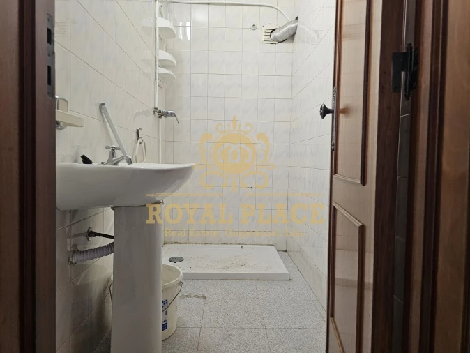 Loja para Arrendamento em Sanguedo Foto 10
