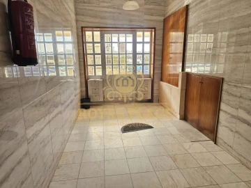 Loja para Venda em Sanguedo