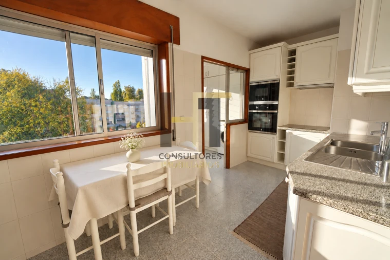 Apartamento T3 para Venda em Aldoar, Foz do Douro e Nevogilde Foto 12