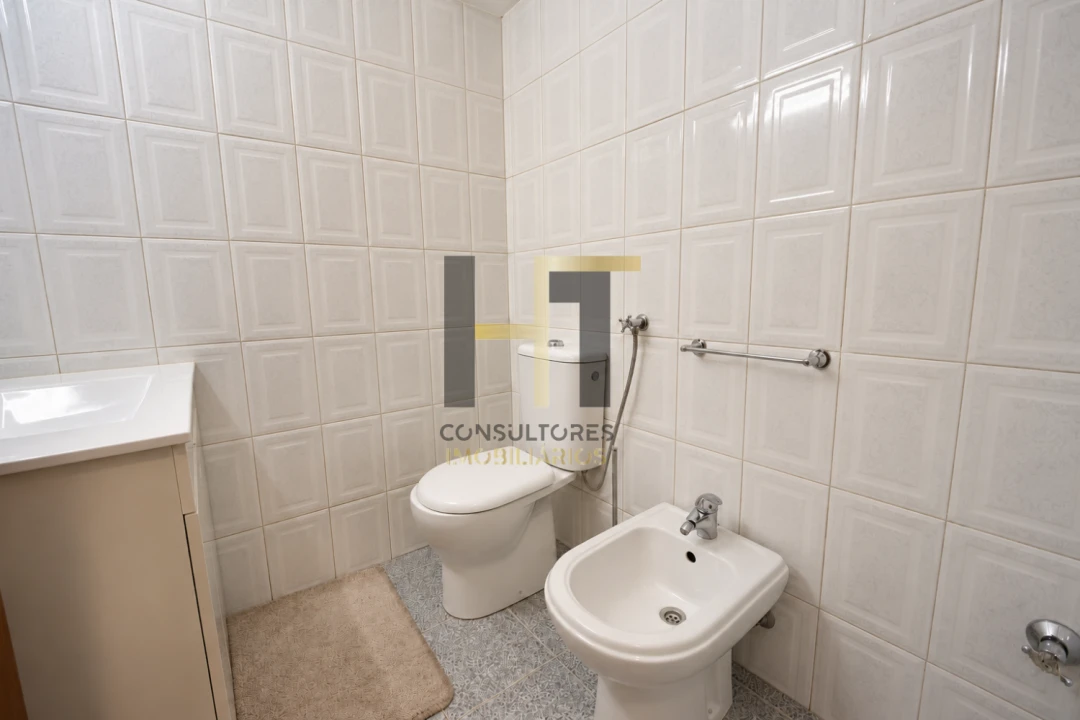 Apartamento T3 para Venda em Aldoar, Foz do Douro e Nevogilde Foto 18