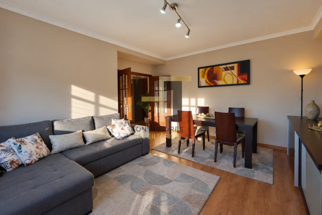 Apartamento T3 para Venda em Aldoar, Foz do Douro e Nevogilde Foto 4
