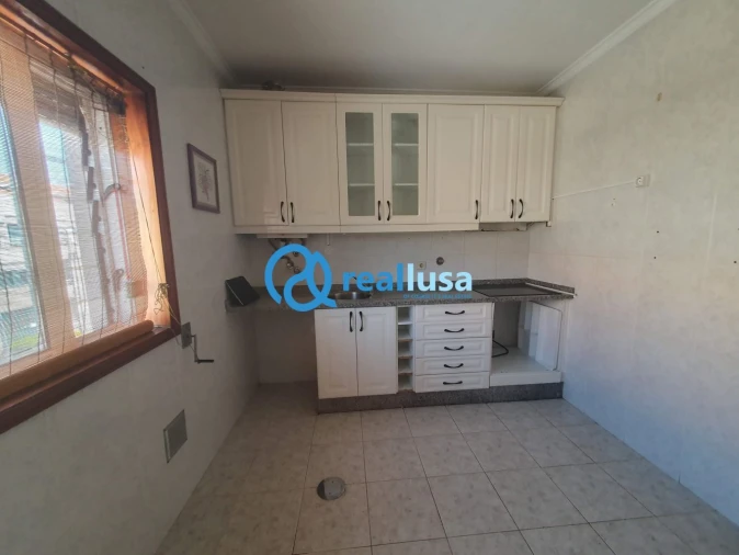 Apartamento T2 para Venda em Madalena Foto 3