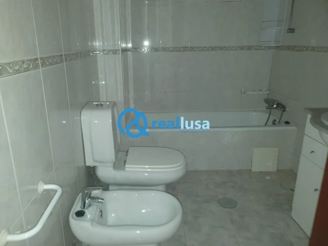 Apartamento T2 para Venda em Madalena Foto 10