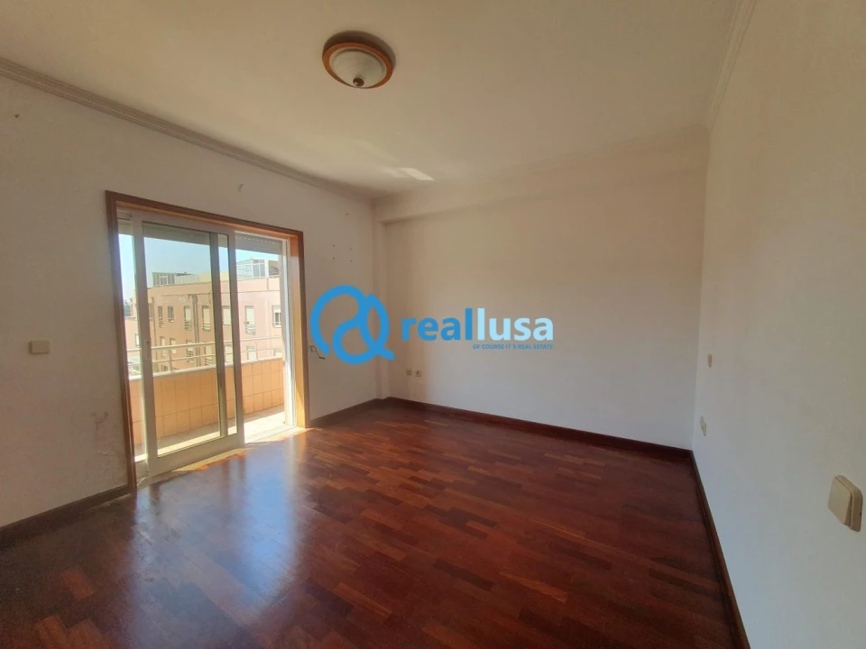 Apartamento T2 para Venda em Madalena Foto 5