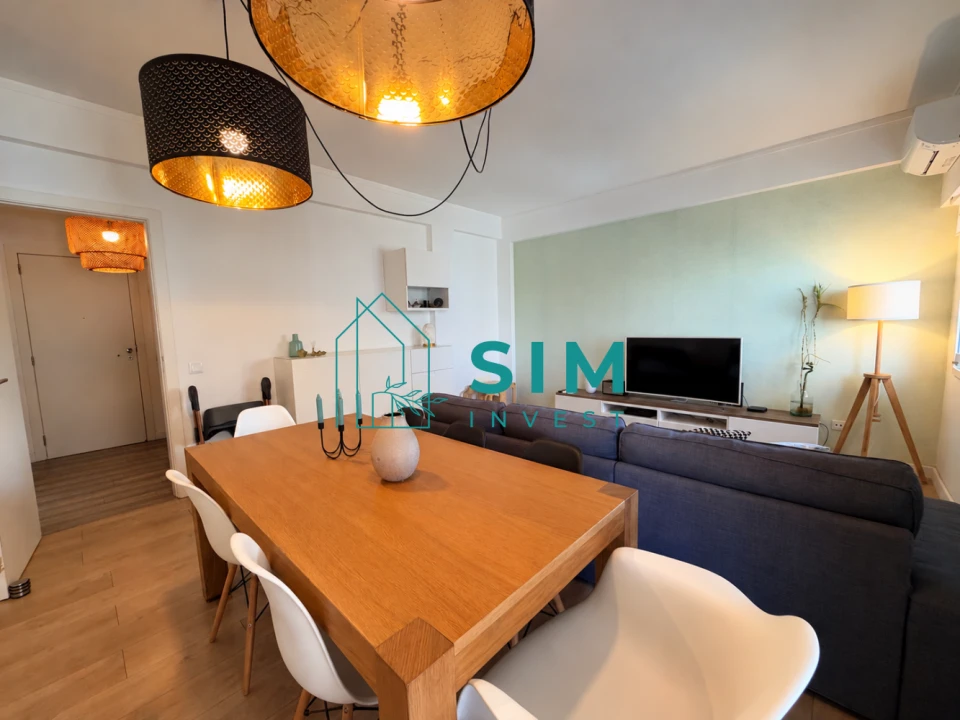 Apartamento T3 para Venda em Faro (Sé e São Pedro) Foto 1