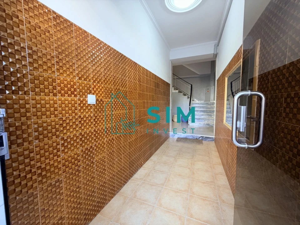 Apartamento T3 para Venda em Faro (Sé e São Pedro) Foto 42
