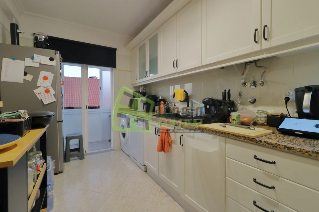 Apartamento T2 para Venda em Quinta do Conde Foto 2