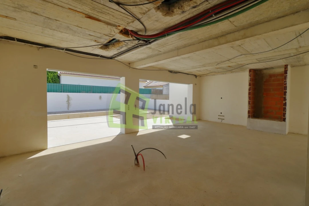 Moradia T4 para Venda em Azeitão (São Lourenço e São Simão) Foto 17