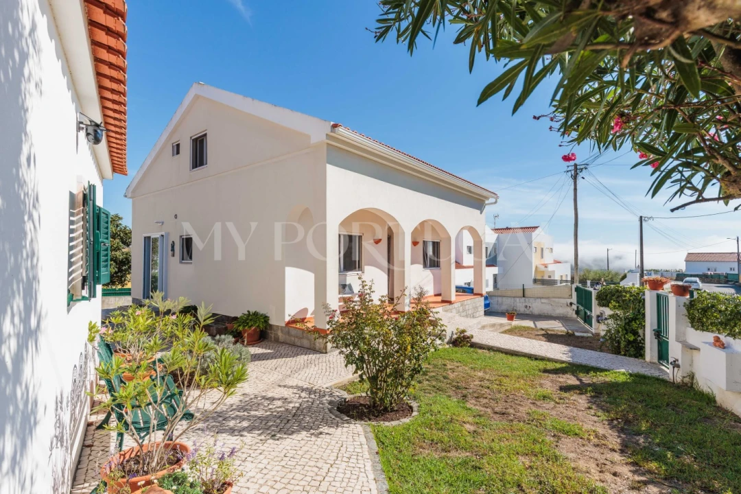 Moradia T3 para Venda em Ericeira Foto 1