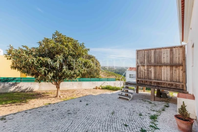 Moradia T3 para Venda em Carvoeira