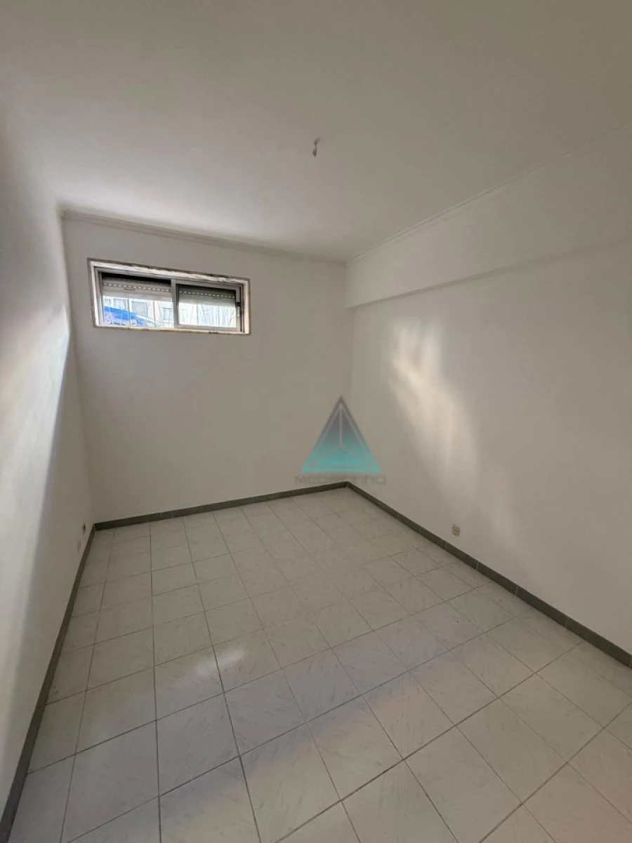 Apartamento T1 para Venda em Amora Foto 12