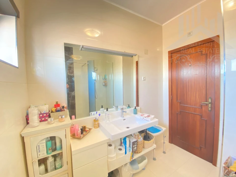 Apartamento T4 para Venda em Campanhã Foto 20