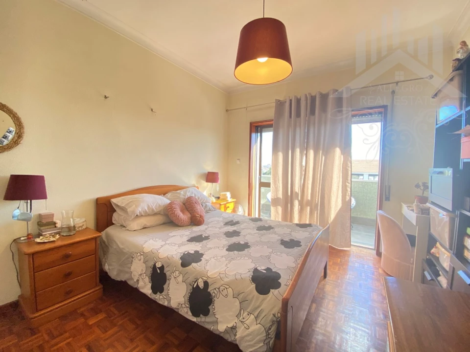 Apartamento T4 para Venda em Campanhã Foto 30