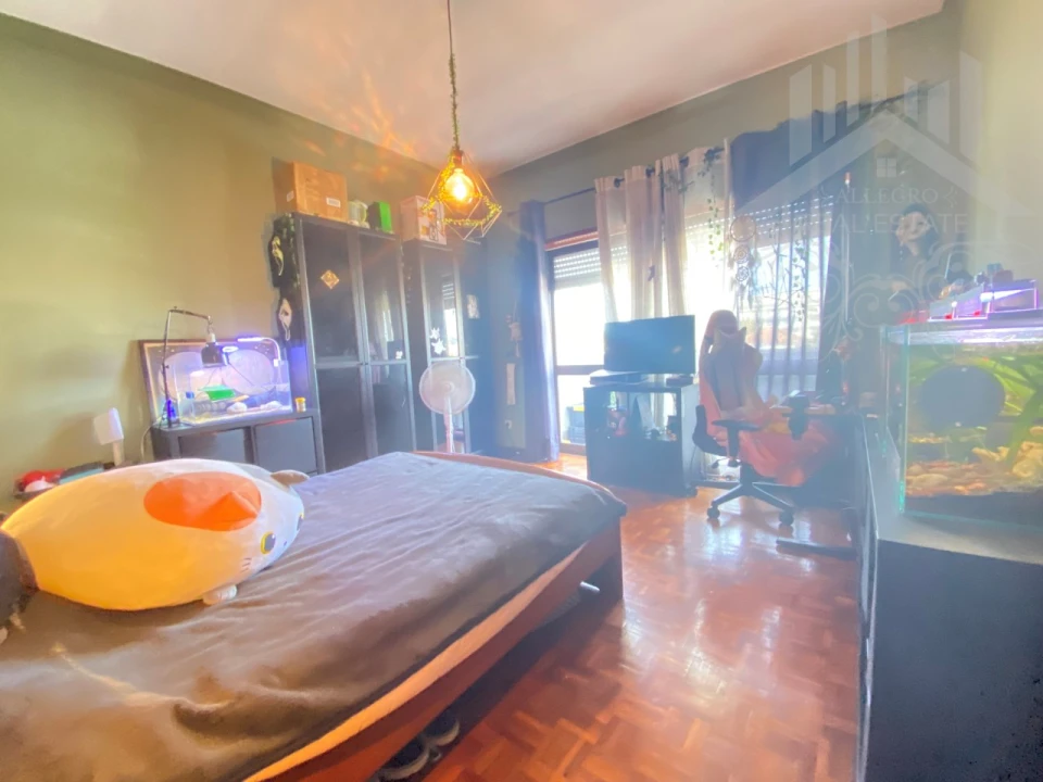 Apartamento T4 para Venda em Campanhã Foto 34
