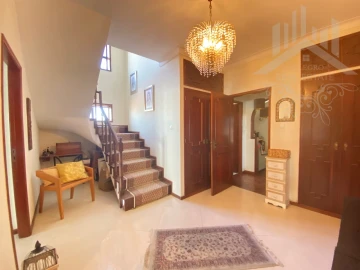Apartamento T4 para Venda em Campanhã