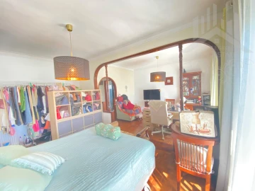 Apartamento T4 para Venda em Campanhã