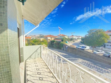 Apartamento T4 para Venda em Campanhã