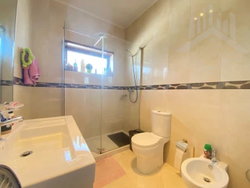 Apartamento T4 para Venda em Campanhã