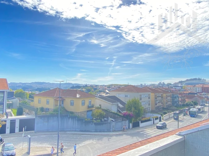 Apartamento T4 para Venda em Campanhã Foto 40