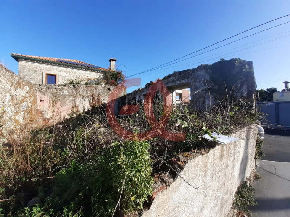 Terreno para Venda em Santa Marta de Portuzelo Foto 6