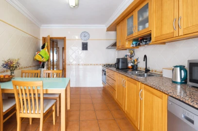 Apartamento T4 para Venda em Peniche