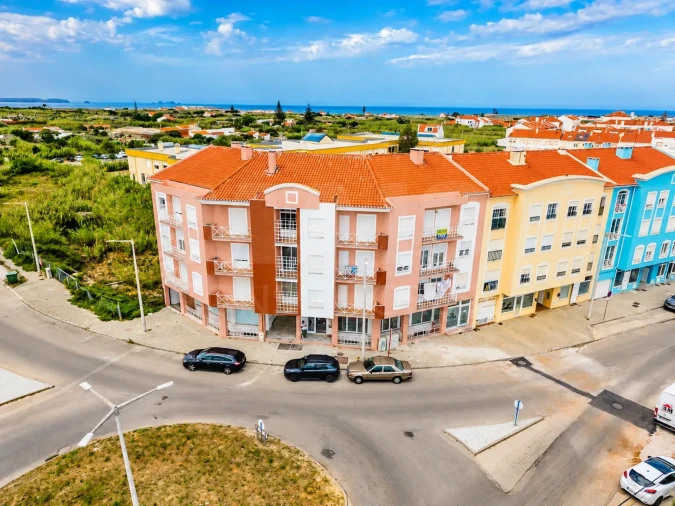 Apartamento T2 para Venda em Peniche Foto 3