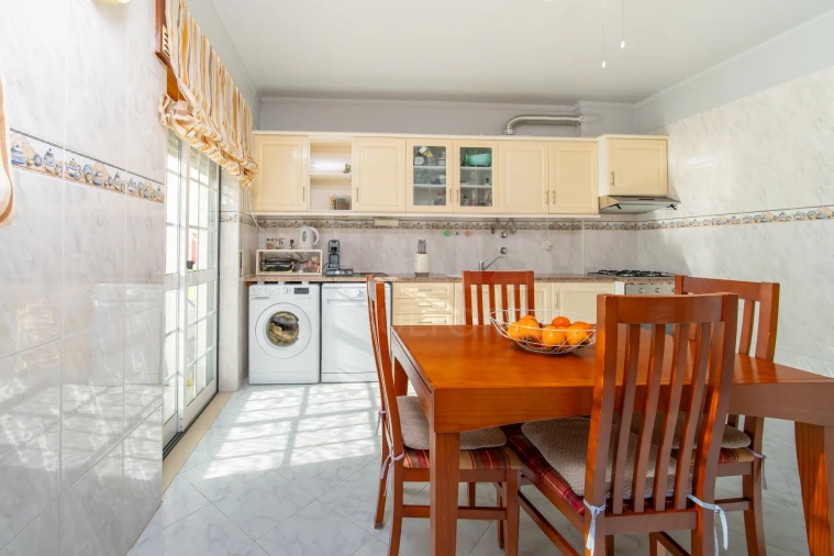 Apartamento T2 para Venda em Samora Correia Foto 4