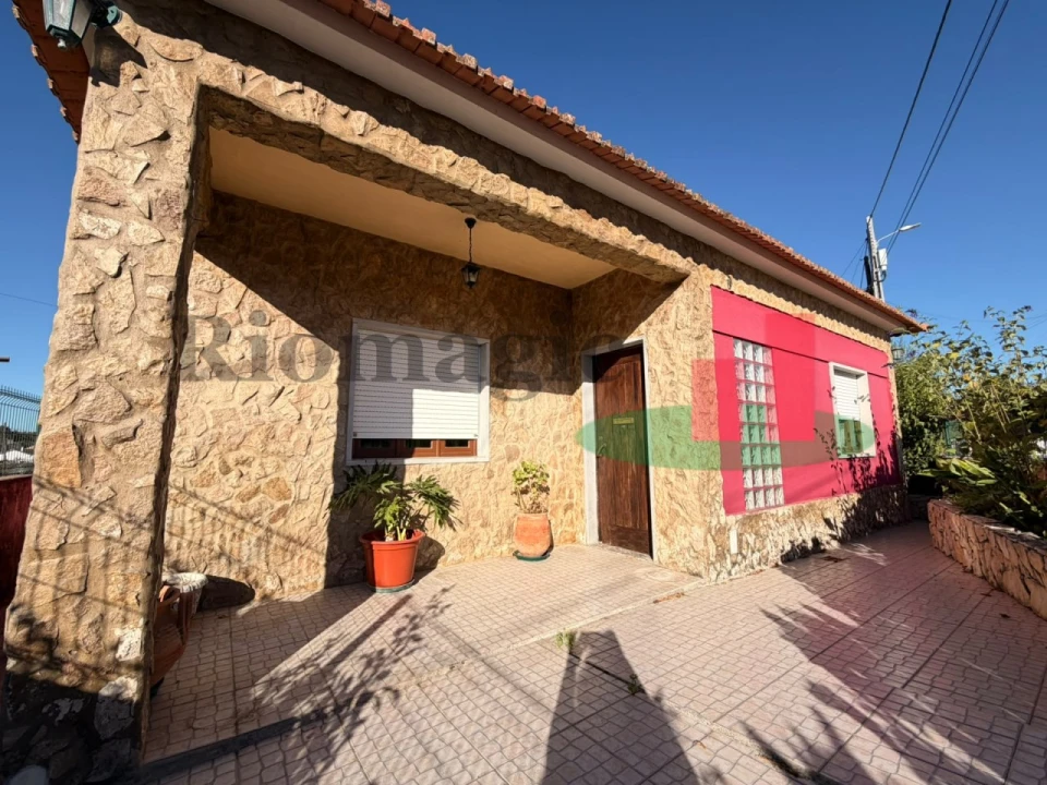 Moradia T4 para Venda em São João da Ribeira e Ribeira de São João Foto 36