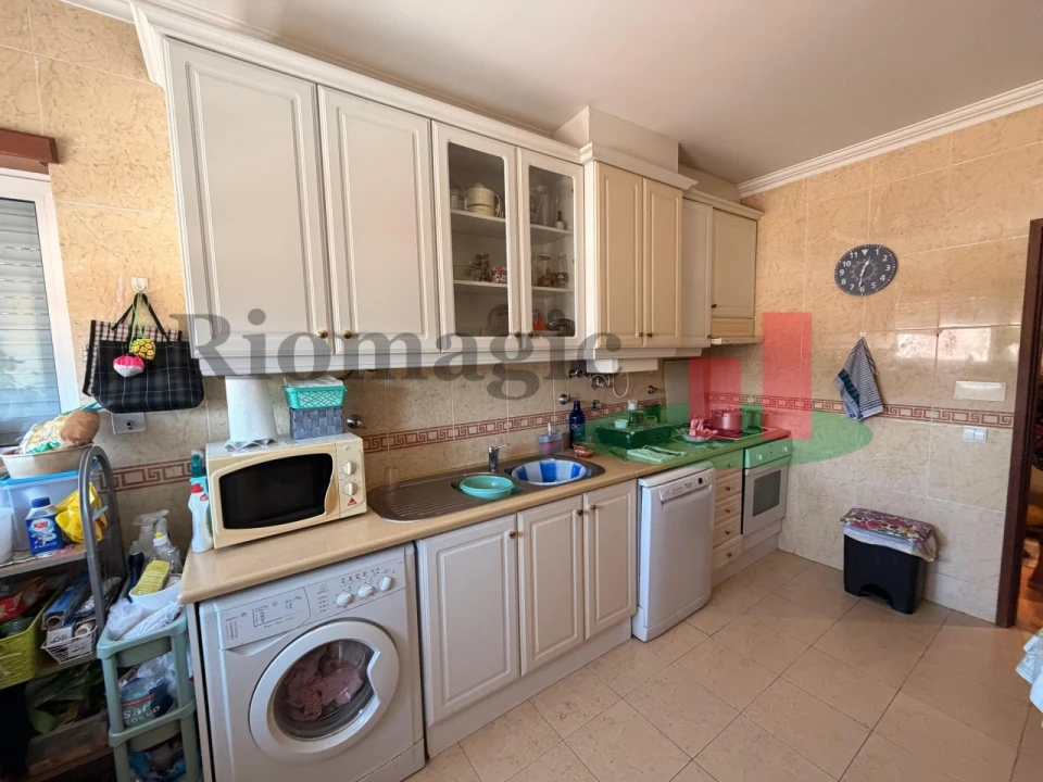 Apartamento T1 para Venda em Rio Maior Foto 3