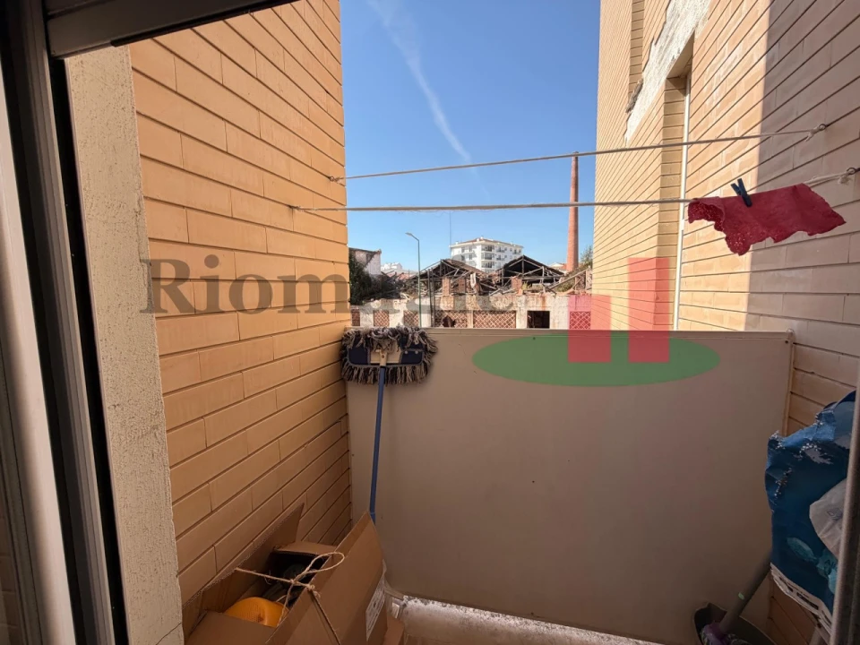 Apartamento T1 para Venda em Rio Maior Foto 13