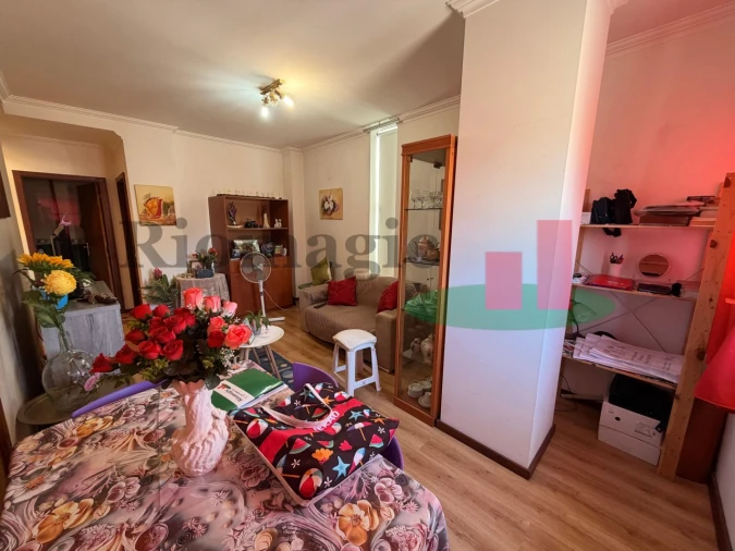 Apartamento T1 para Venda em Rio Maior Foto 7