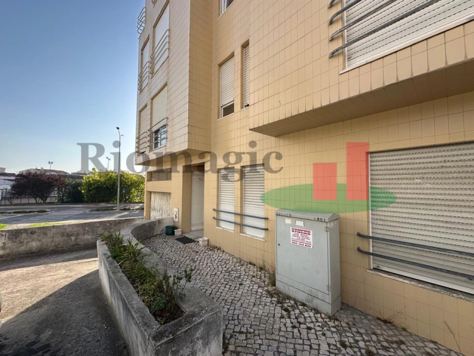 Apartamento T1 para Venda em Caldas da Rainha - Santo Onofre e Serra do Bouro Foto 1