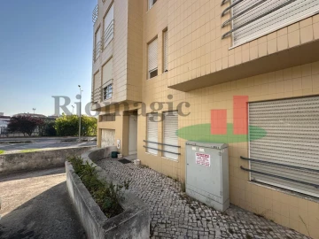 Apartamento T1 para Venda em Caldas da Rainha - Santo Onofre e Serra do Bouro