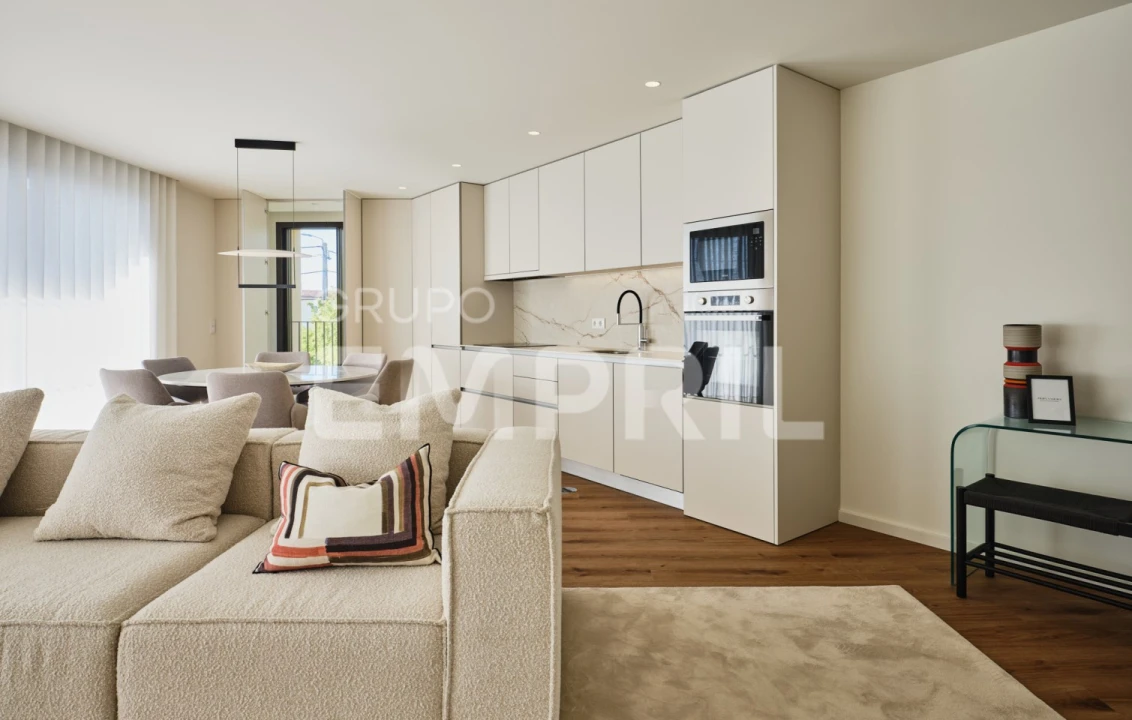 Apartamento T2 para Venda em Arcozelo Foto 2