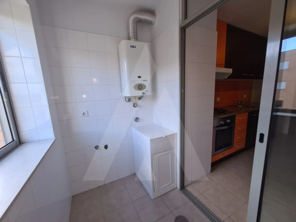 Apartamento T2 para Arrendamento em Aradas Foto 11