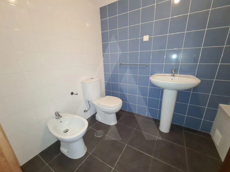 Apartamento T2 para Arrendamento em Aradas Foto 5