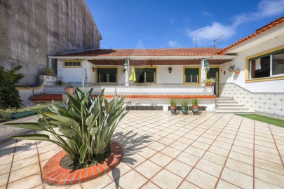 Moradia T3 para Venda em Esgueira