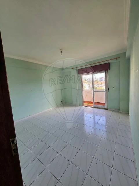 Apartamento T2 para Venda em Mina de Água