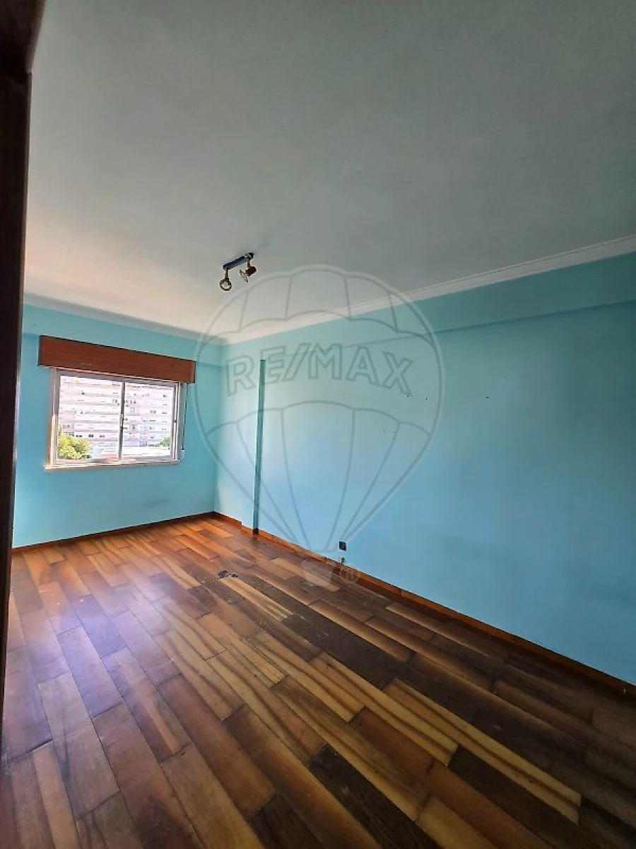 Apartamento T2 para Venda em Mina de Água Foto 2