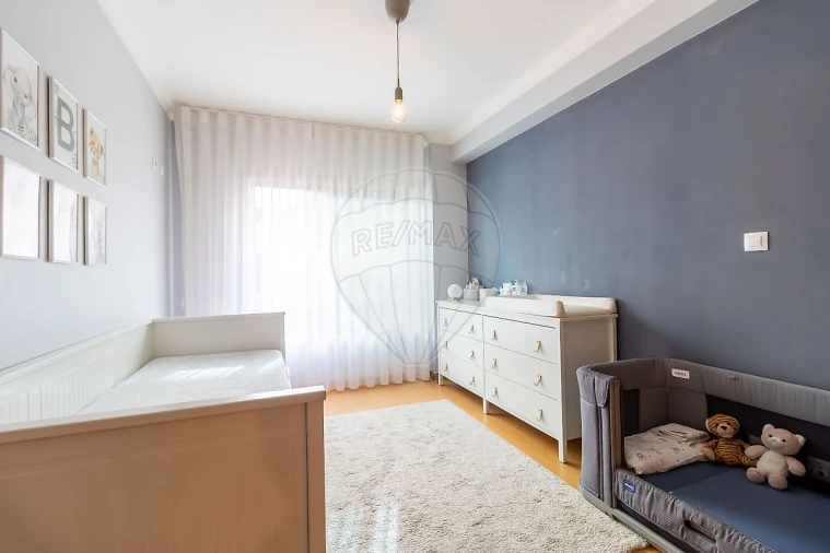 Apartamento T2 para Venda em Santo António dos Cavaleiros e Frielas Foto 16