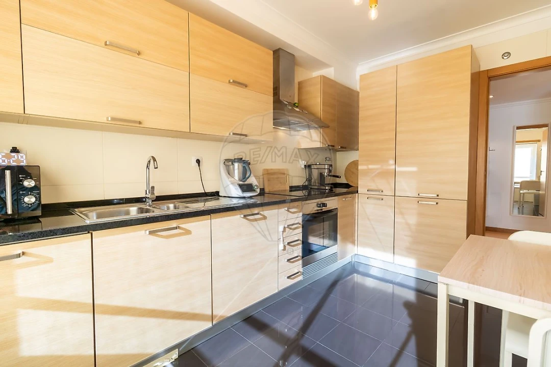 Apartamento T2 para Venda em Santo António dos Cavaleiros e Frielas Foto 7
