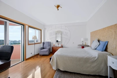 Apartamento T4 para Venda em Carnide
