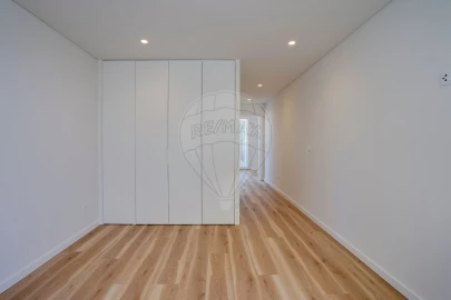 Moradia T5 para Venda em A dos Cunhados e Maceira