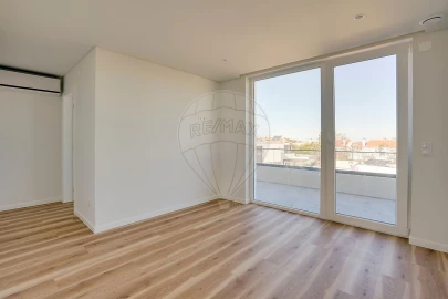 Moradia T5 para Venda em A dos Cunhados e Maceira