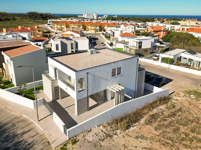 Moradia T5 para Venda em A dos Cunhados e Maceira Foto 10