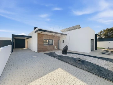 Moradia T3 para Venda em Azeitão (São Lourenço e São Simão)