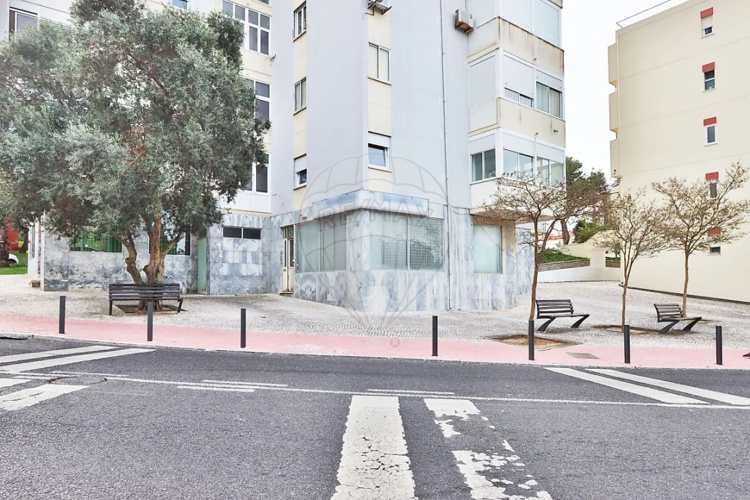 Loja para Venda em Oeiras e São Julião da Barra, Paço de Arcos e Caxias Foto 10