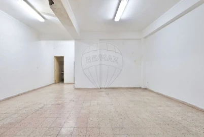 Loja para Venda em Oeiras e São Julião da Barra, Paço de Arcos e Caxias